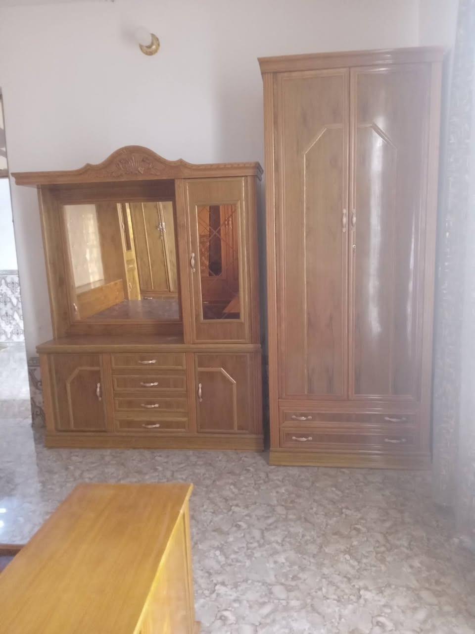 غرفه اخشاب • نظيفة • بابل