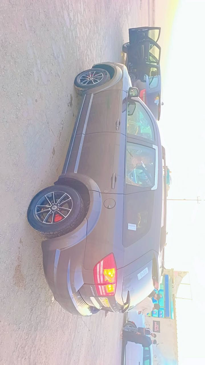 دوج جورني موديل 18 محرك 2400سياره بأسمي رقم نكليزي مداور ثاني يوم سياره معه الكلمه ما ناقصه ولا شي مال جناي ضربته ما عابره وين تريد تفحص بخدمتك سعره 120وبيه مجال 
مكان ناصريه مجسر السكان الجديد ***********واني بل خدمه
