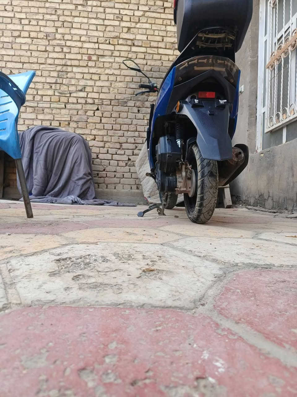 دراجه هايسه نظيفه  للبيع  مكفوله من كلشي المكان( القاسم)
***********

