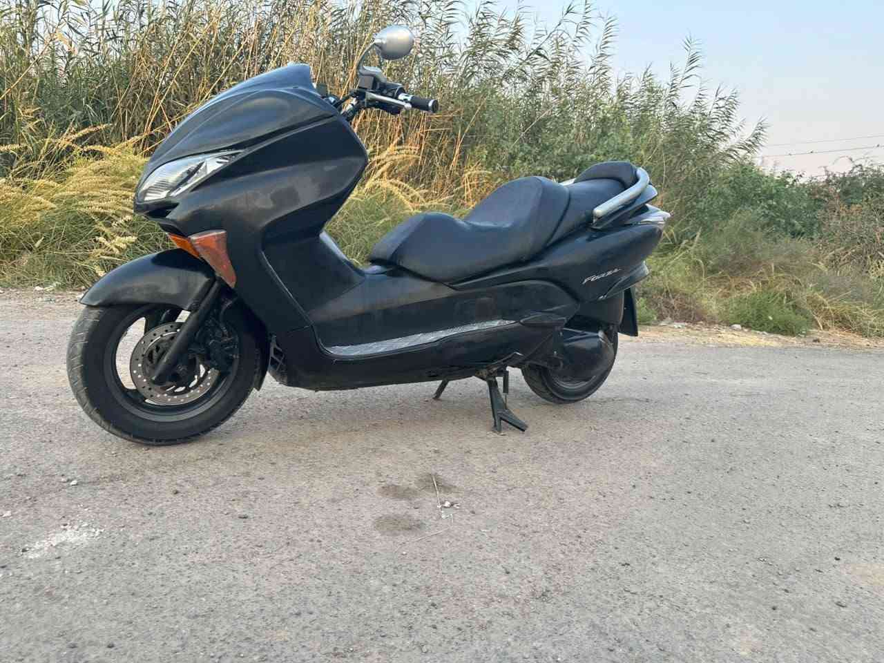 وجه بومه + سبايدر رياضي + مسجل وسماعات شغاله وادامه كامله كهربائيات + الجويتر مملعوب بي رونها 1ونص + شيال مكينه تفصيخ يعني
انسى الرجفه الدراجه شلعه ومعدل وحماوه نص ثابته
مكانها الكوت البيضاء السعـر 900 وبيها مجال 
***********
وجه بومه + سبايدر رياضي + مسجل وسماعات شغاله وادامه كامله كهربائيات + الجويتر مملعوب بي رونها 1ونص + شيال مكينه تفصيخ يعني
