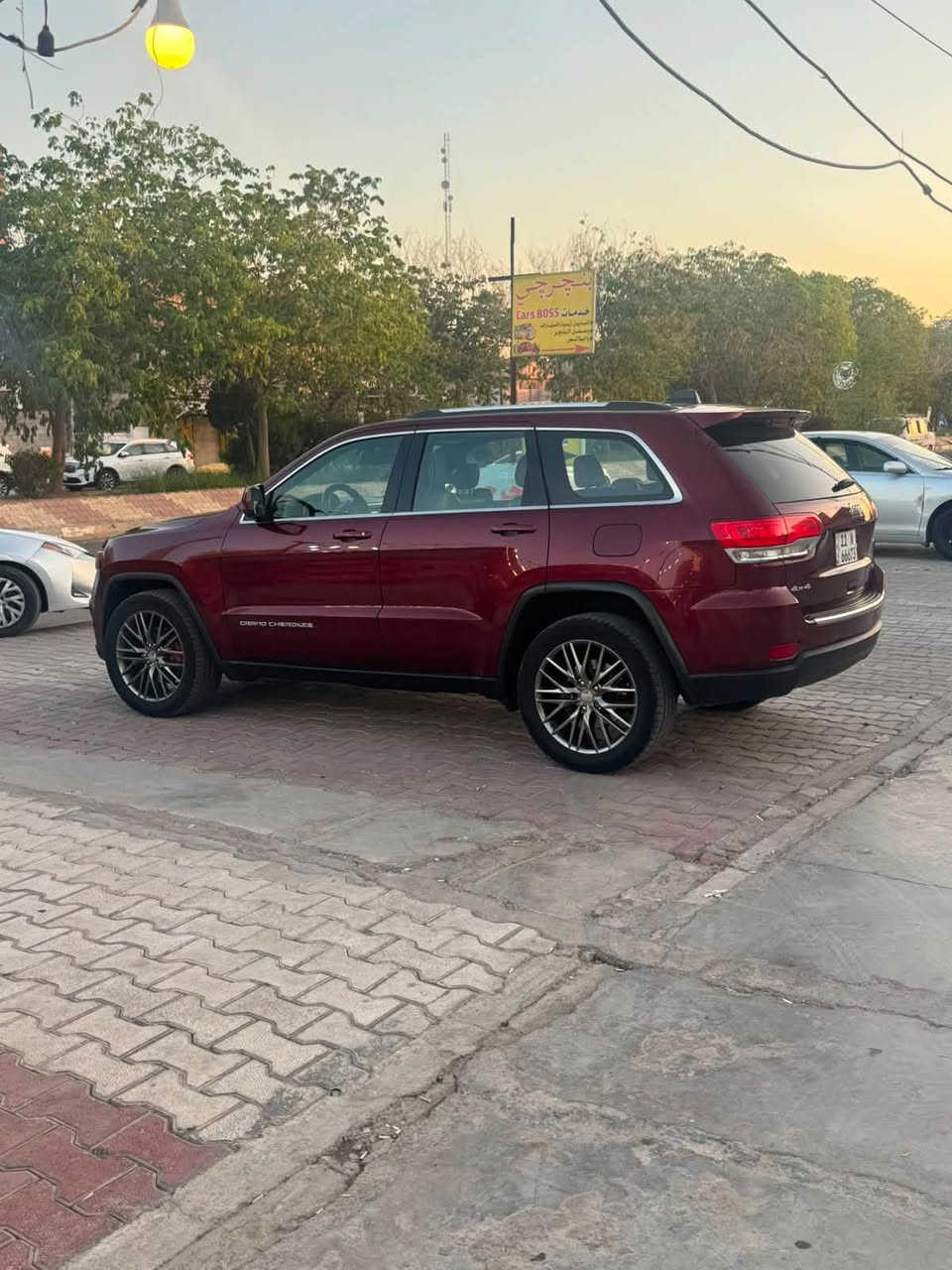 السلام عليكم جيب jeep 2016
2016 فول عدا الفتحه 1/1 
كلين تايتل ❓ كفاله عامه من كلشي كير مكينه السياره كلها 
السياره بسمي تحويل ثاني يوم ما ماشيه السياره شي قليل السياره مصروف عليها   
***********
رقم بغداد 
مكان السياره ديالى بعقوبه 
السعر :220 وبيها مجال
