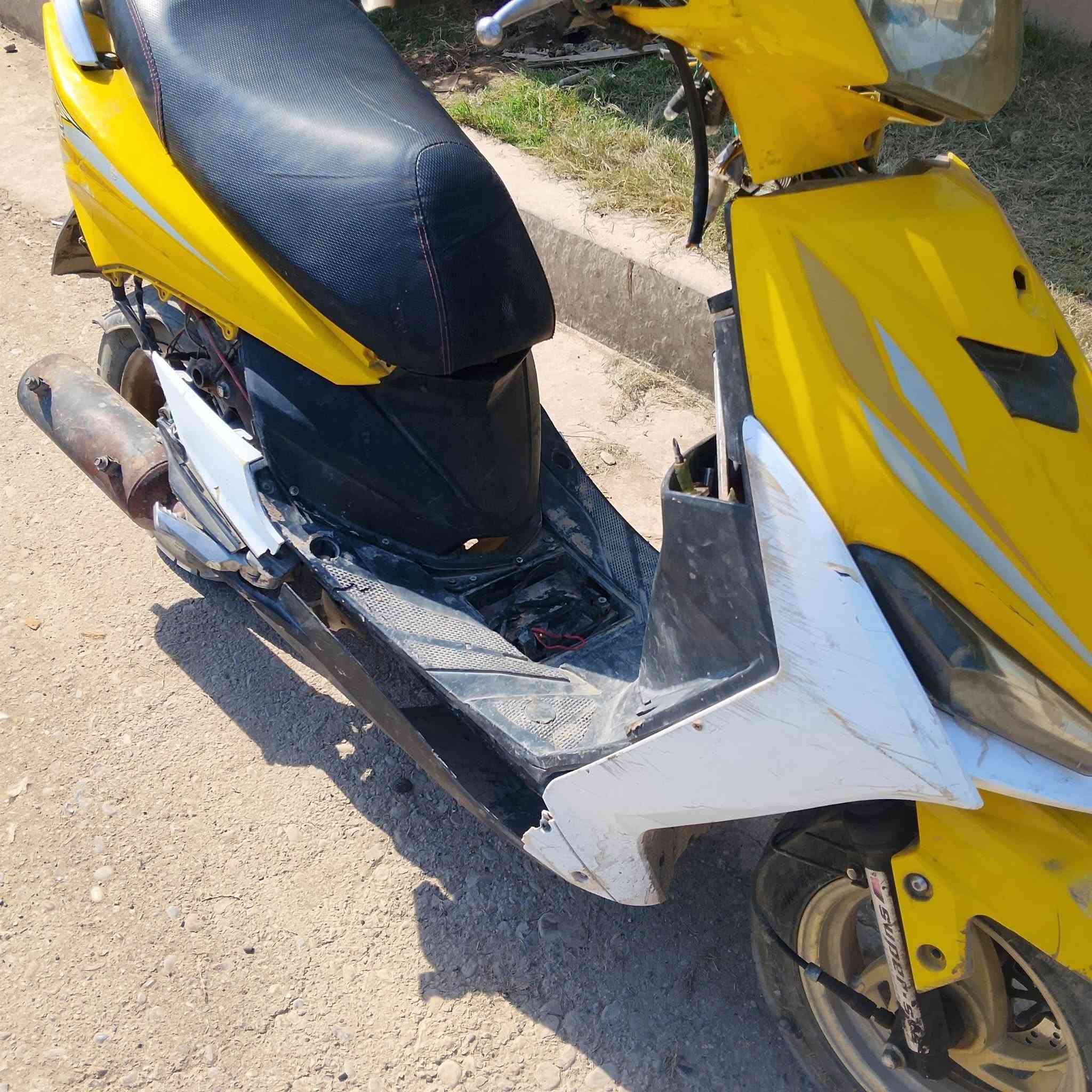 لبيع شغاله سلف صيني سعر 200 بيها مجال ماتواجد على فيس هذه رقمي ***********
