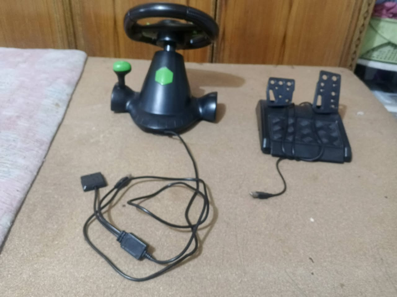 سلام عليكم شباب دركسون ودواسات مال بلي إكس بوكس360 جنت استخدمه قبل شغال و بعت البلي اكس بوكس ماعرف شغال او لا صار هواية من بعت الأكس بوكس نضام البيع فحم ماعرف شنو ب15 هوة وتوصيل رقمي *********** واتساب بيه رجاء لحد يكلي شبيه مابيه ماعرف شغال او لا صار هواية من تاركة
