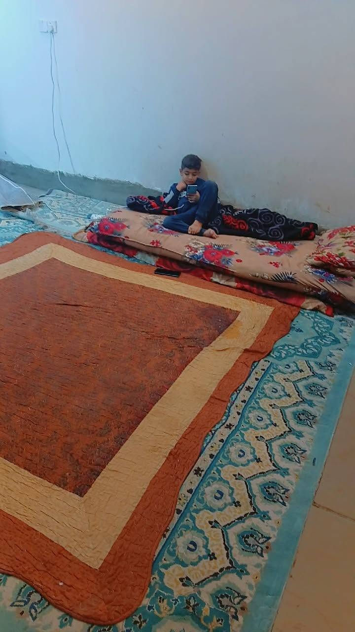 بيت للبيع منطقه كواريش على الخط السريع مساحه 110 وجهيه 5:30 نزال 2***********
