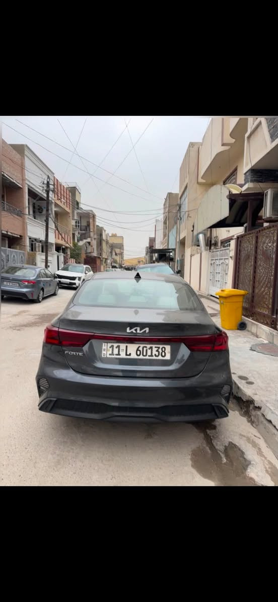 السلام عليكم
موديل ٢٠٢٣  باسمي تحويل ثاني يوم 
ماشيه ٤١ ميل
بدون قطره صبغ فقط بارد  
فول تحكمات ستيرن وشاشه كبيره
ثلاث انضمه قياده 
مكاني بغداد صليخ  او جادريه 

الاتصال ع رقم ***********
السعر ١٤٥ وبيه مجال ❤️
