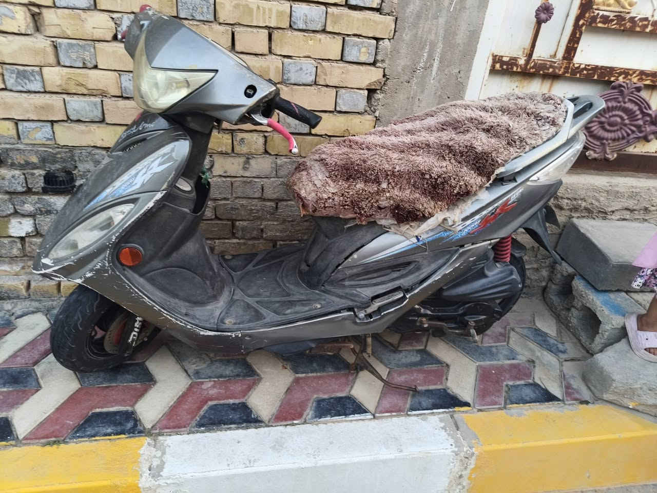 السلام عليكم دراجه جي فور للبيع عوزه تجفيت جاهزه الدراجه كهربائيات سلف هندر كله شغاله متروكه مكان شطره سعر300وبيه مجال
