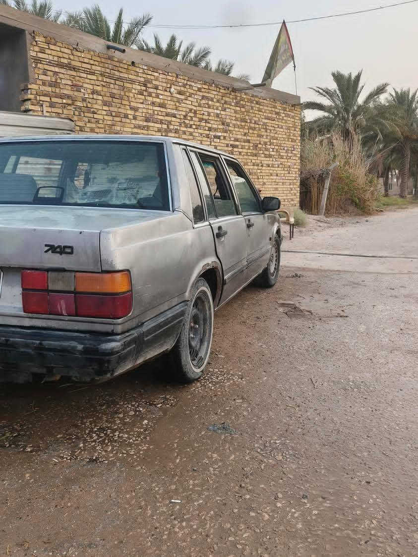 سلام عليكم سيارة فالفو لبيع او مراوس موديل 92 رقم المثنى /سعر 20 وبيه مجال قليل عنوانها بابل ناحيه الكفل . للتواصل او الاستفسار ***********
