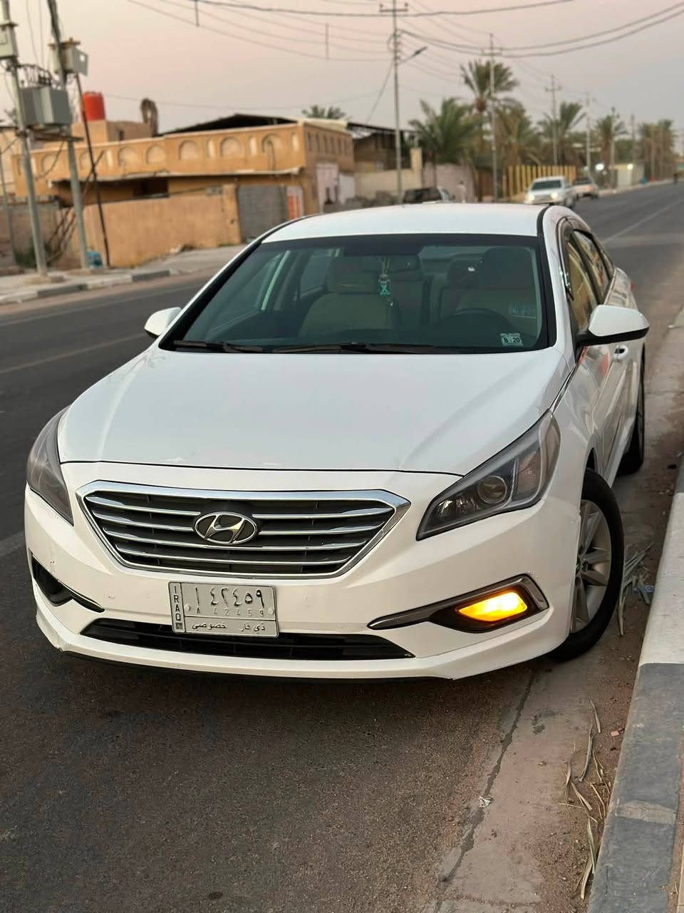 السلام عليكم سوناتا وراد أمريكي  مديل 2015  تحويل مباشر مشروع وطني حادثه من امريكا بارد بالنيد وبيه طخه بالجاملغ الخلفي 
السياره نضيفه وجاهزه ما بيه نقص 
 بيها منضومه زنون 
تدفئه 
مكينه وكير شرط 
كامرة
نضام ترحيب 
تحكم ستيرن  
نضام ايكو (اقتصاد)
نضام سبورت (رياضي)
ونضام نورمل(عادي)
مانع انزلاق
محرك 2400

السعر115

هاتف ***********
