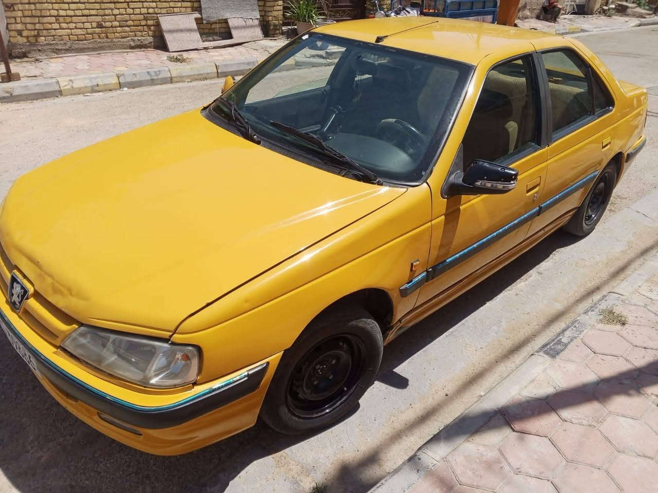 بيجو باص موديل 15
رقم بغداد سياره حلوه كشر مكينه ناعمه كير مكينه مكفولات سياره جاهزه تخم تيرات مصفره هيئة وغرمات تحويل ثاني يوم السعر 35وبيه مجال 
الرقم ***********
