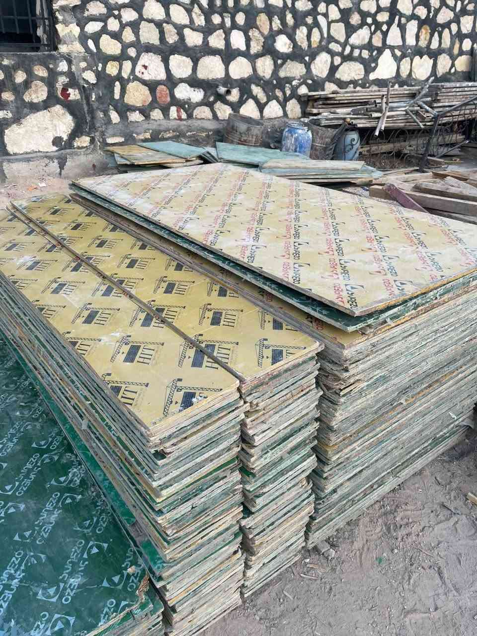 السلام عليكم بلاويد ستندر واشرطه العنوان بابل سعر مناسب ***********
