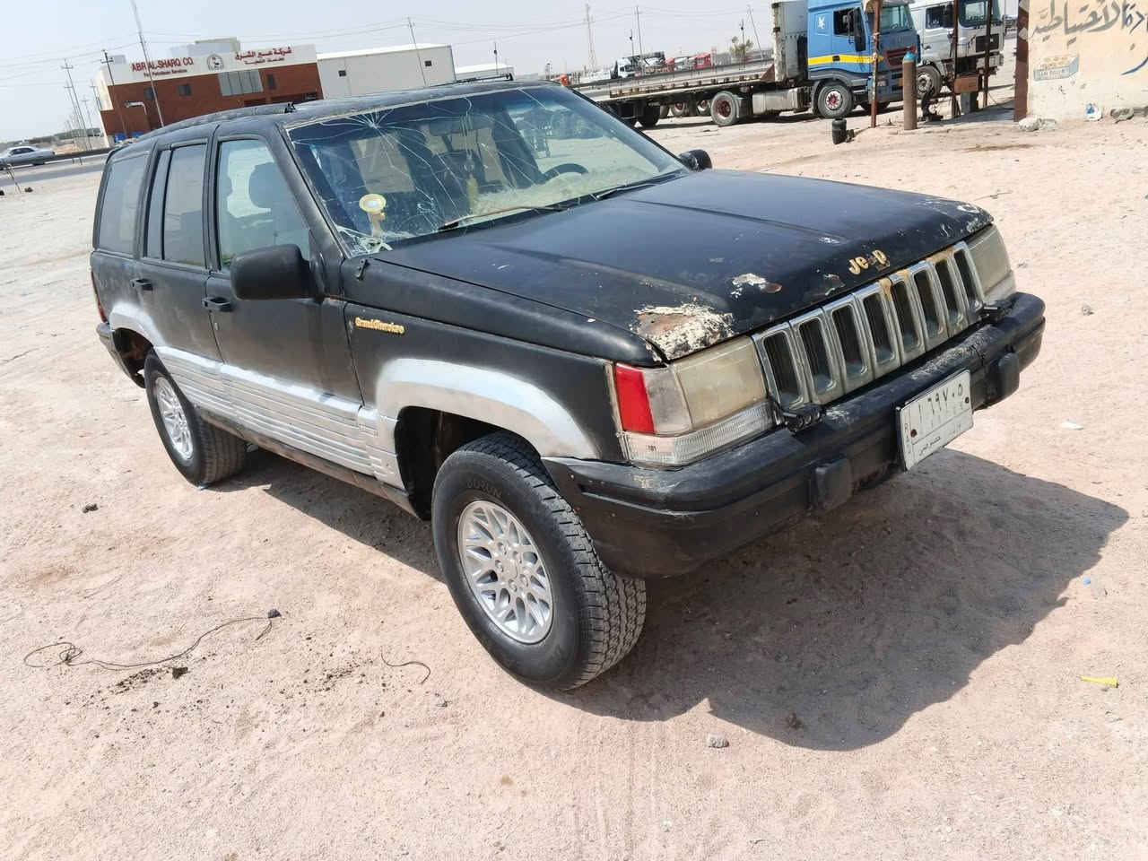 جيب شاروكي موديل 93 مكينه وكير ثنين ونص ديلكو الكير النمره الرابعه ما طيح خلل بل عقل كهربائيات حلوه حداده تخم تاير تبريد عوز بس غاز 
راعيه الشرعي موجود بل زبير سنويه منهيه بل 21 ما عليه غرامات مكاني بصره خور الزبير سعره 25 وبيه مجال الطيبين ***********
