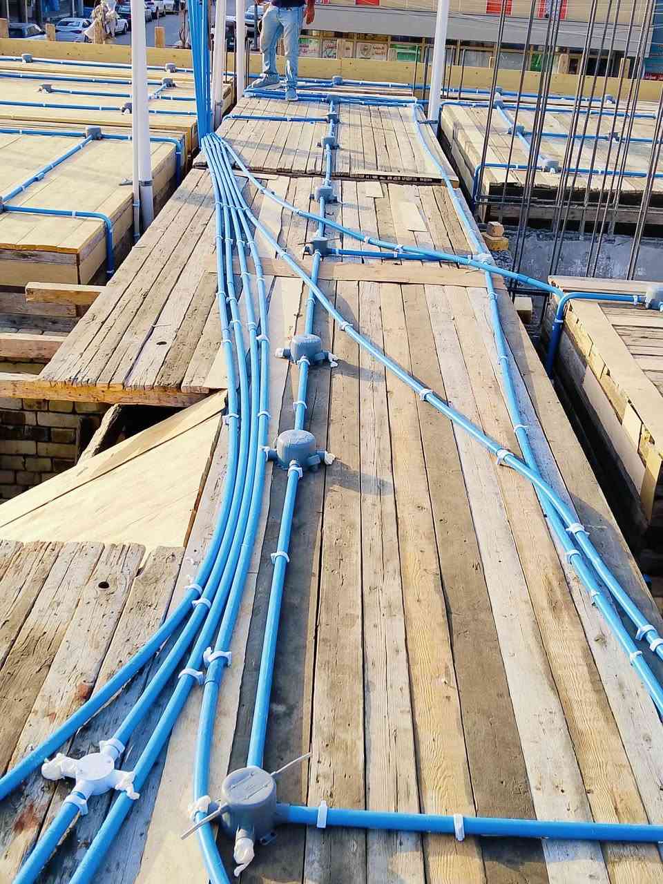 تئسيس كهرباء بروفايل وبوري شغل ممتاز تسليم مهندس شرط ***********
