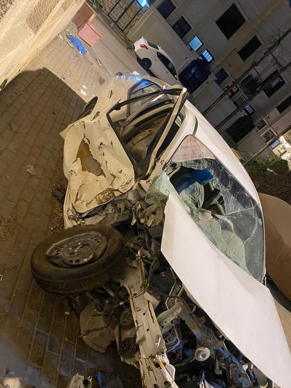 صني • موديل ٢٠٢٥ • عليه ضرر