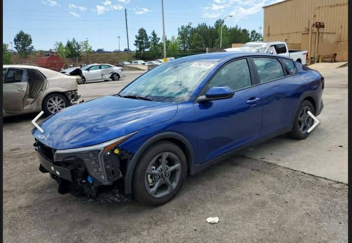 كيا K4 • ٢٠٢٥ • بدون ايرباك