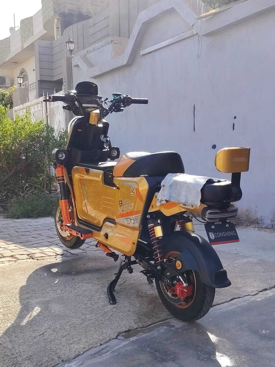 السلام عليكم 
ما شاء الله
دراجه شحن لل بيه
X900 🪽
ملف 2000 💪 
5بطاريات
بطاريات 12 او نصV
نضافه خير من الله 💯علا 💯
دراجه مناغصها شي 
تجي تفحص تاخذ بيها تراح يلا تاخذ
سعر 425 او بي مجال لخاطر جيتك 
المو شراي ليكسر بل سعر ليسمع كلام ميعجبه 
***********
