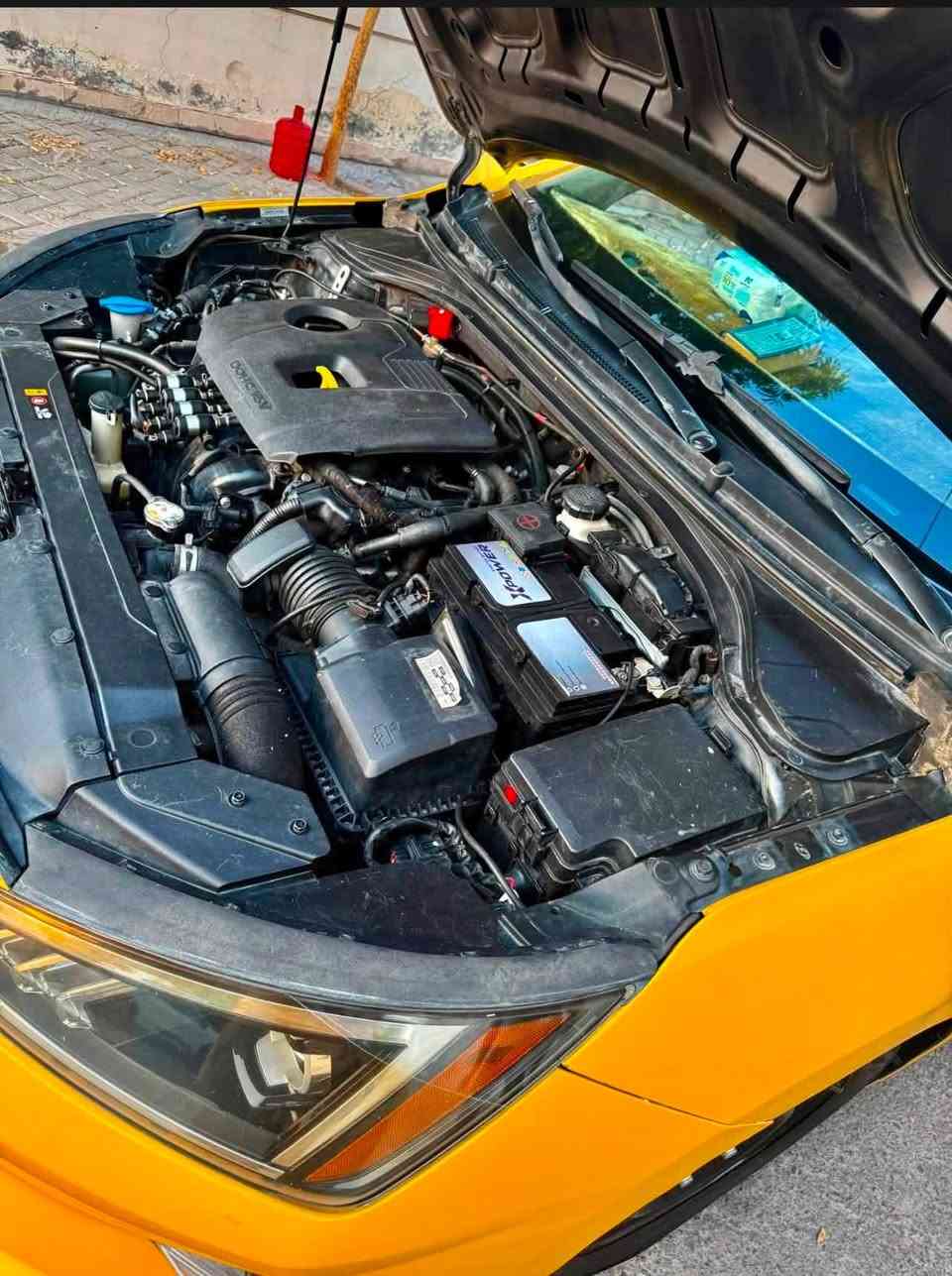 🚗 هيونداي النترا 2020 (وارد أمريكي) - للبيع 🚗
​لأصحاب النظافة والسيارات الاقتصادية، النترا موديل 2020 بحالة ممتازة وجاهزة للاستخدام فوراً.
​📌 أبرز المواصفات:
​الموديل: 2020
​المحرك والنظام: مجهزة بـ منظومة غاز (اقتصادية جداً وعملية).
​ناقل الحركة (الجير): CVT (ناعم واقتصادي باستهلاك الوقود).
​المسافة المقطوعة (الماشية):81000
​الوضع الميكانيكي: الصدر والحدادية بحالة ممتازة (جديدة).
​الكهربائيات: كل الكهربائيات والأنظمة شغال مية بالمية وبحالة الوكالة (جديدات بالكامل).
​🛠️ تفاصيل الحادث:
​الحادث: وارد أمريكي، الحادث بالصندوق فقط (تم التصليح بالكامل وبشكل احترافي وبدون أي تأثير على شاصي أو لغد).
​السعر:١٢٧ ورقة
​المكان / سبع ابكار الاعظمية قرب سوق السمكة
***********
