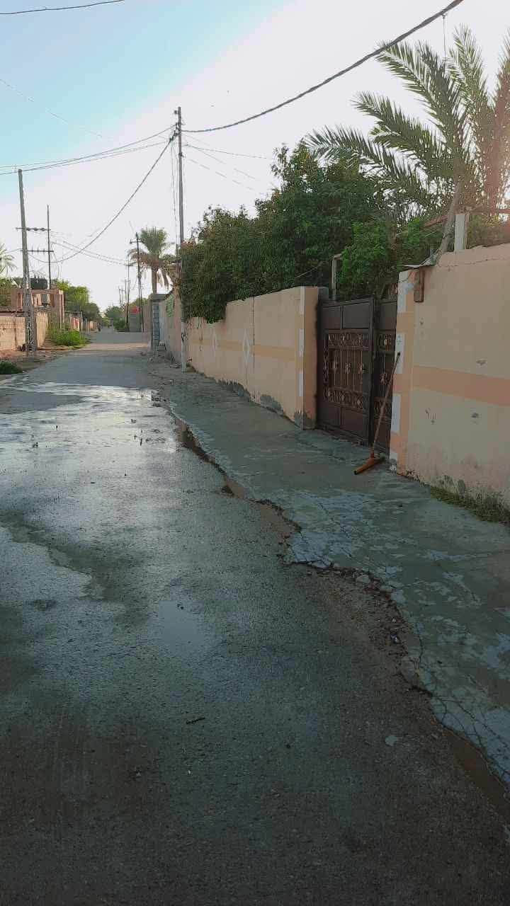 ‎قريت صخر البيت يتكون من ٣ قرف +ستقبال+صالة +مطبخ  لمساحة الكلية ٣٨٠+حديقة‎

***********
