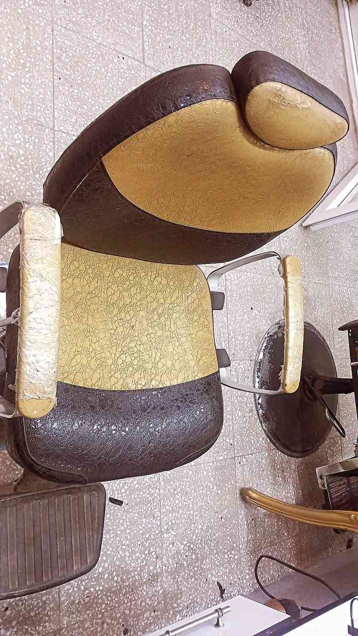 للببع كرسي وميز نضيفات جدن  عنوان كربلاء  ***********
