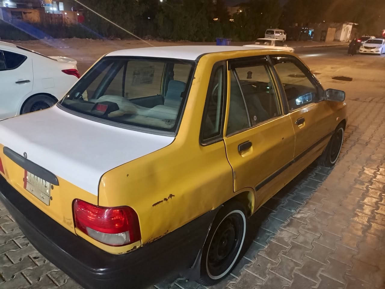 سلام عليكم
سايبه لبيع مديل 11
رقمهه بغداد سنويتهه تنتهيه 28
 مكينه لا تنقص ولا دخن كيرهه خير من الله 
تبريدهه وكهربياتهه كلهه شغال سياره كمله مكمله 
تريك وين مايعجبك 
سعرهه 29 وبيهه مجال 
ورعيهه موجود
لستفسار 
***********
