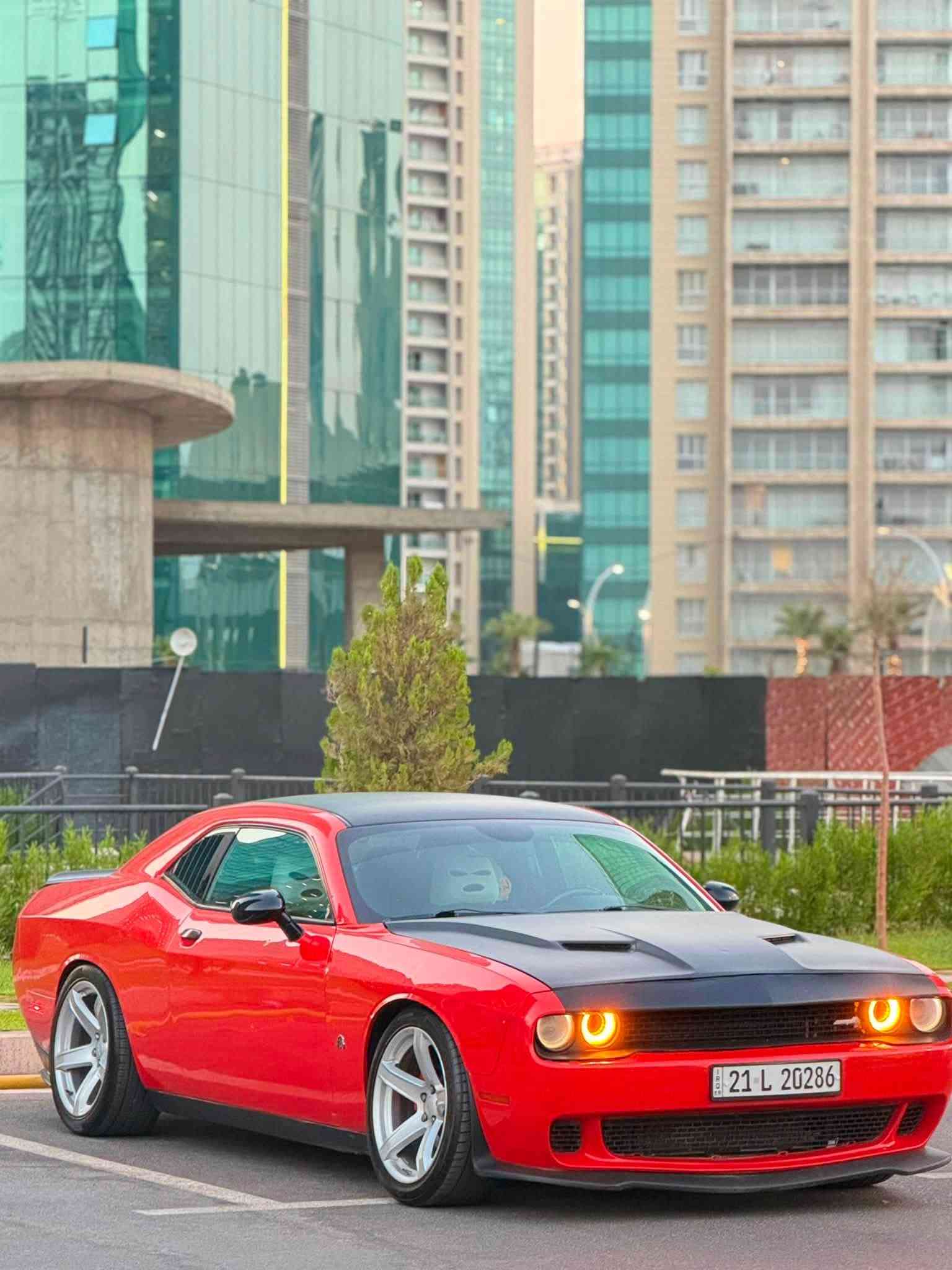 سلام العليك اخوان 
جالنجر لون مميز پرتقالي 🍊🧡 
موديل __2017__  SXT سيارة جائزة 
سعر💵__ 145$__💵 بيها مجال اشوي 
مكال سيارة اربيل 
سيارة بيها جاملغ امامي وة باب بس جلاتين بدون دواخل سيارةبسمي  مابي نقوسات افل دينار كير معرك صدر كلش جديد 
سيارة بيها برمجة صوت  كلش جديد سيارة 
رقم ساعبها *********** واتساب 
يسوة خير انشاللة

نص مكتوب في الصور:
- Original Sound yusf_hazadin01