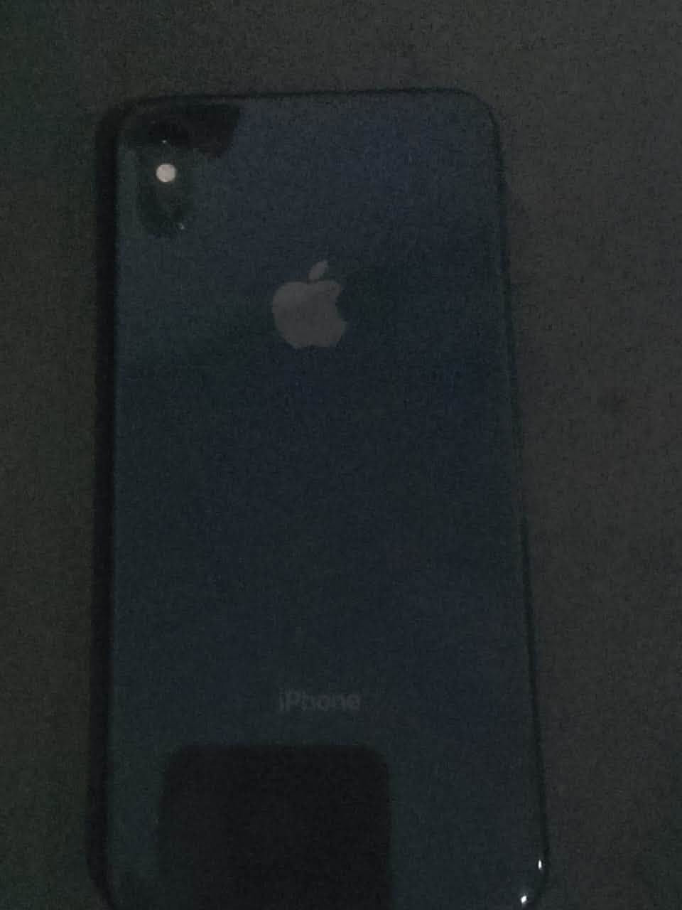 ‏iPhone للبيع شرط بس بطارية مبدلة ماكس السعر 200 ?***********
