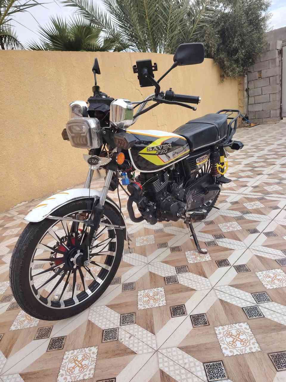 السلام عليڪم
بيع او مࢪاوس حسب القناعه 
سيفان مديل 2025 🖤💫
مڪينه 200 cc ڪفاله منل فتح 
ويل ماࢪسدس 
ڪهࢪبائيات ڪلها ڪامله دراجه ڪلها شغاله ومن دون نقص نڪره سلف هندر سماعات ستاند مبايل 
مڪاني ديالئ ڪنعان 
سعࢪ 750 وبيها مجال 
رقم *********** 
مو شࢪاي اطلع ڪبل فدوه اࢪوحلك
