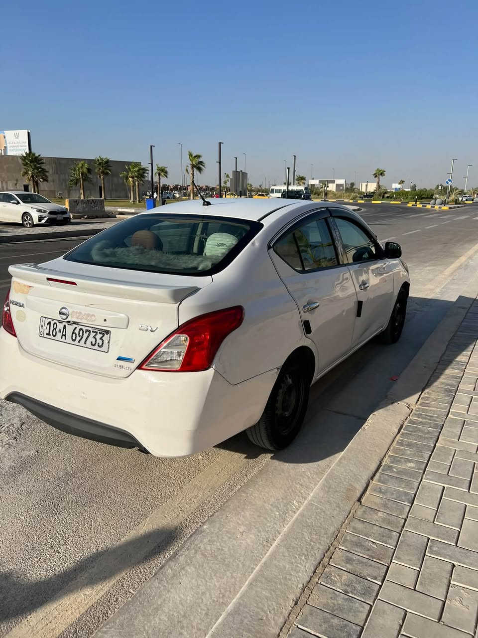 السلام عليكم نيسان فيرسه موديل 14 باسمي تحويل مباشر هزه رقم جديد مكينه گير تبريد كفاله سياره مابيه نقص كلشي بيه بس طخطخات وقطع صبغ عتبره حزام سياره رقم بابل مشروع وطني وين ميعجبك حول  مكاني بغداد حي لجهاد  سعر 65وبيه مجال ***********
