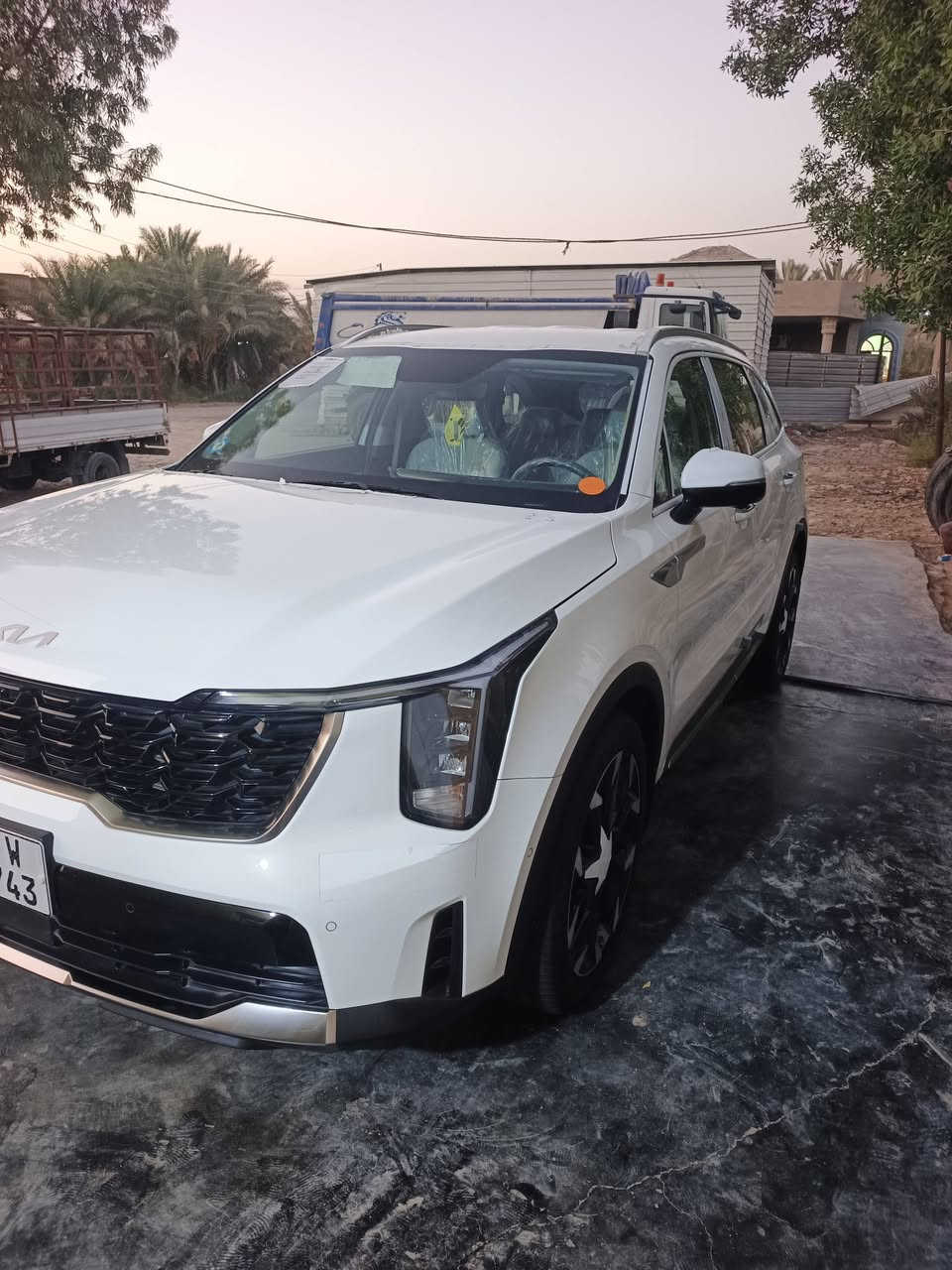 سورنتو موديل 25 ماشي 5000 رقم بغداد*********** العنوان بغداد
