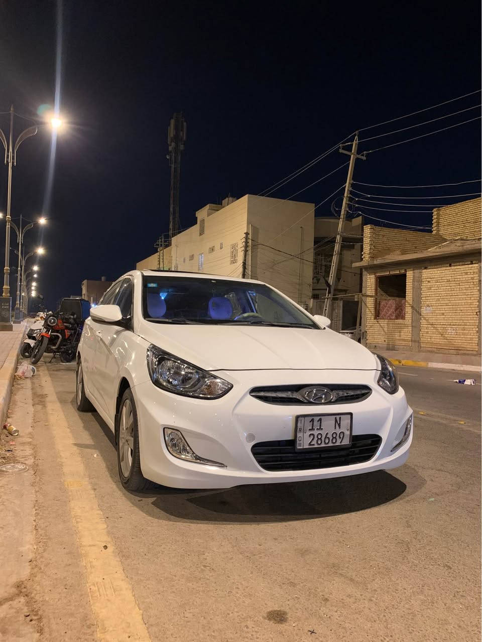 🔴أكسنت 2014 خليجي فؤل مواصفات

✈️السيارة جاهزة محرك گير كفاله 
❄️التبريد ثلججج
⚙️حداديه وتخم تاير جدد

🔴السياره متصرف عليها ربع جاهزه للأخير نضيفه ومال جناي 

⚠️السونار مرفق مع الصور وبيها ملاحضات جدا بسيطه (بسيطه)

مكان السيارة كربلاء الرقم — *********** كربلاء, العراق
