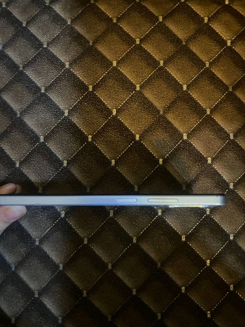 جهاز Oppo A3x أخو الجديد مستعمل اقل من سنه ومبدل بي إي شي جديد وحتى الكارتونه موجوده والغلاف مالته
