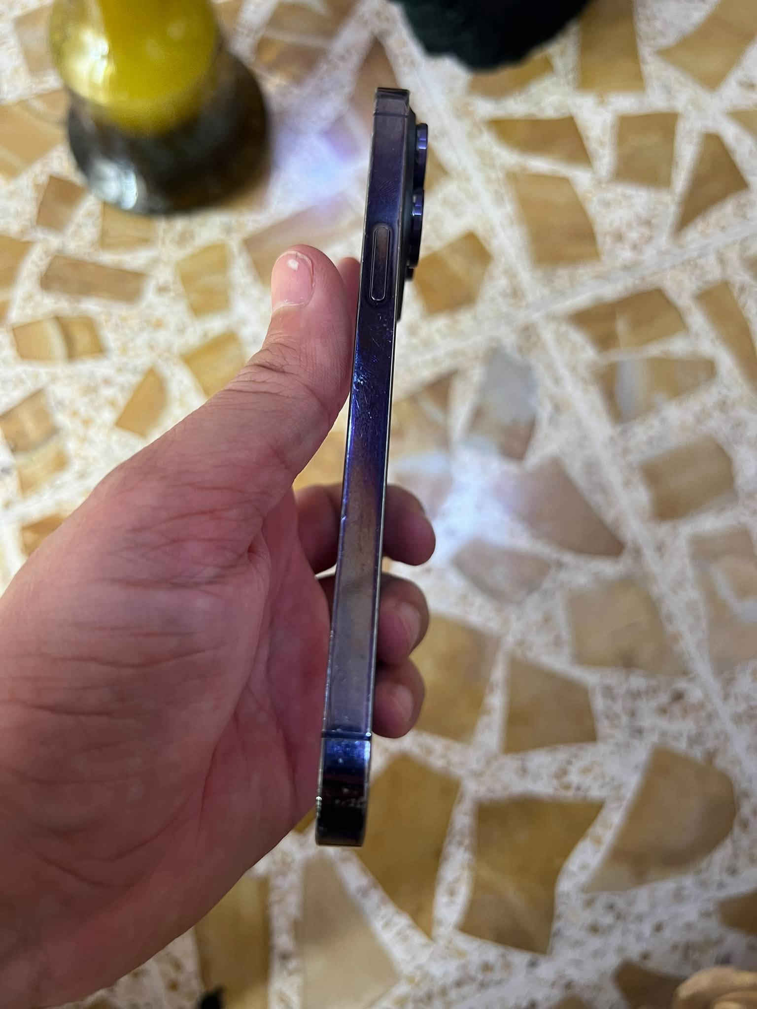 14 برو ماكس 
ذاكره 256 
نموذج M (( دبل سيم)) 
بطاريه 100 مبدله ومبدل ظهر 
نظافه 90 ‎%‎ 
سعر الجهاز 700
شراي خاص او اتصل 
*********** 
***********

