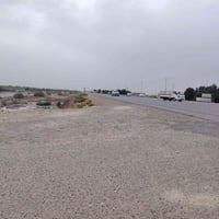 ٣٠٠م • طريق السنيه الدوانيه • واجهة شارع عام
