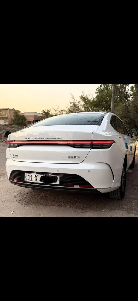 السلام عليكم لبيع 
BYD Destroyer 05

انتبه السياره : هايبرد & بانزين & كهرباء

اليكم التافصيل 
 
ماشيه 9000 الكلي   وضع شركه 

رقم بغداد باسمي تحويل مباشر  

كفاله عامه 
فقط رصعه بلبنيد 

المواصفات 
☘️خليجي 
☘️زيرو
☘️موديل 2025
☘️حساسات خلفيه
☘️حجم المحرك 1,5L
☘️شاشه اصليه + دواره
☘️كامره خلفيه
☘️هند بريك كهرباء
☘️اوتو هولد
☘️مفتاح التشغيل بصمه
☘️تحكمات مقود
☘️مقول جلد حياكه 
☘️دخول ذكي
☘️اشاير بل مري
☘️المقاعد جلد رياضي
☘️ اناره داخليه LED
☘️ لد امامي LED
☘️بك لايت LED
☘️قطعتين تبريد
☘️كروس سرعة
☘️حجم الاطار 16
☘️مانع تزحلق

سياره ارضيه تخم ارضيات اصليه 

عليه داءشكام امامي خلفي اصلي 

سياره عربي محدثه 

بلكامل جاهزه الاخير 

عنوان بغداد 

☎️ الاستفسار

***********

