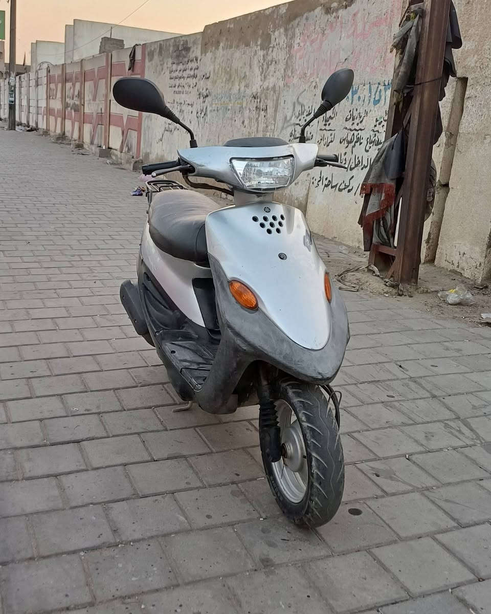 مساء الخير للبيع بيجي سرعته ٦٠ ياماها مكينه بلاديه سلف وهندر شلعه معدل كامله من كل شي السعر 350 قفل قفل السكن طالبيه قرب حبايبنه شراي يخاير ***********
