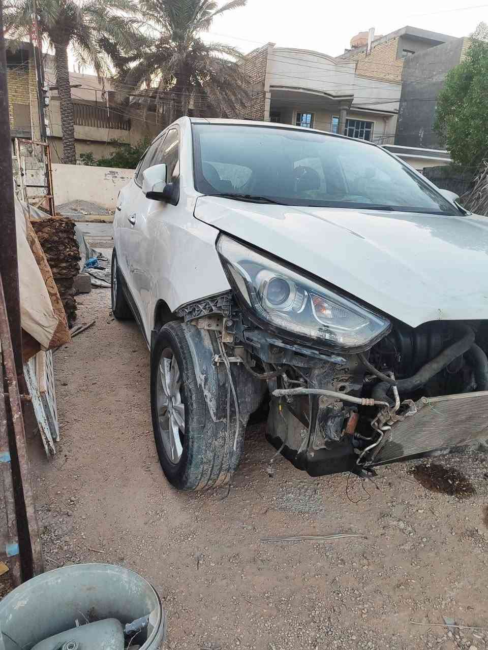 توسان 2010 نفخ رقم بغداد دولي سياره بيها حادث خليجيه محرك2400 سياره كوم حديد ***********
