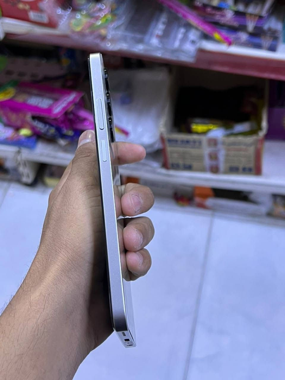 سلام عليكم

Realme 65c
ذاكره 264
جهاز جديد لوك تصليح ما شايف الجهاز مرايه ولا عيب مابي
ببجي 90فريم 
مراوس باايفون 11عادي وفوك او أجهزة البوكو
ادفع سعر عجبني ابيع 

متواجد فقط واتساب (***********)
