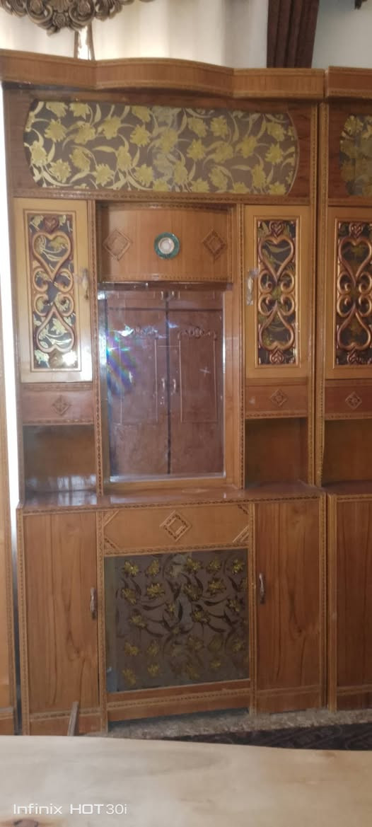 توجد غرفه نوم خشب صاج عراقي غرفة جديدة بعده سعر 700  الاستفسار اتصل على رقم ***********ادمن وافق فدوه
