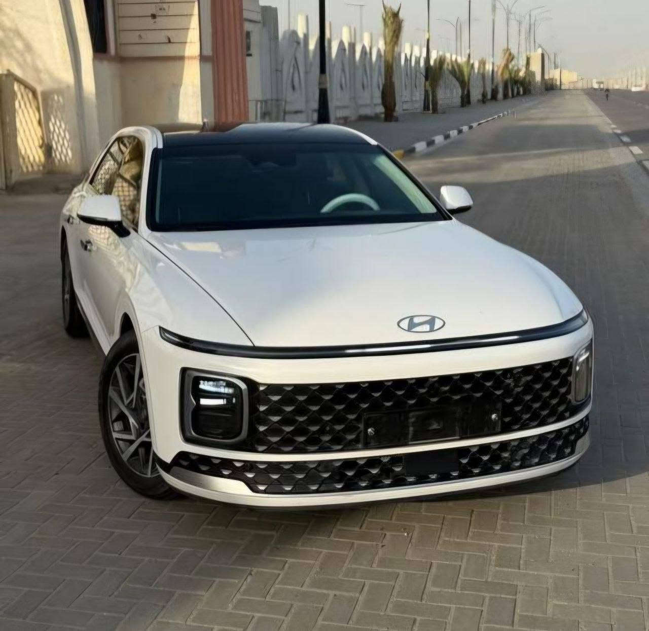 ازيرا 2023 وارد كوري رقم قادسيه حره مداور ثاني يوم سياره بيه جاملغ وبنيد صبغ بدون دواخل فول مواصفات بصمه تشغيل بصمه أبواب كشنات جلد وكهرباء حساسات تحكم استيرن جهتين بك لايت لد متصل تبريد قطعتين باقي مواصفات واضحه بلصور ومعروفة مكينه 6 سلندر مكينه كير حداديه كله جاهز بدون نقص السعر 230 وبيه مجال مكان ديوانيه ***********
