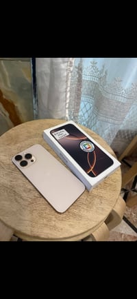16 برو ماكس 256 بطاريه 100 مشحون 120 مره ماستر غراضه كامله نضافه 100‎%...