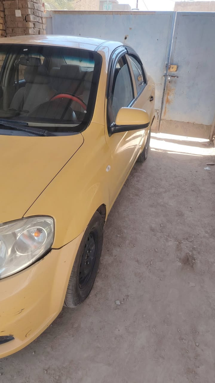 السلام عليكم افيوه مديل ٨.  مصفره هيه وغرامات  بيهه تبديل ٣ قطع بدون دواخل الاستفسار ***********  السعر ٤٥ بيهه مجال بصيط
