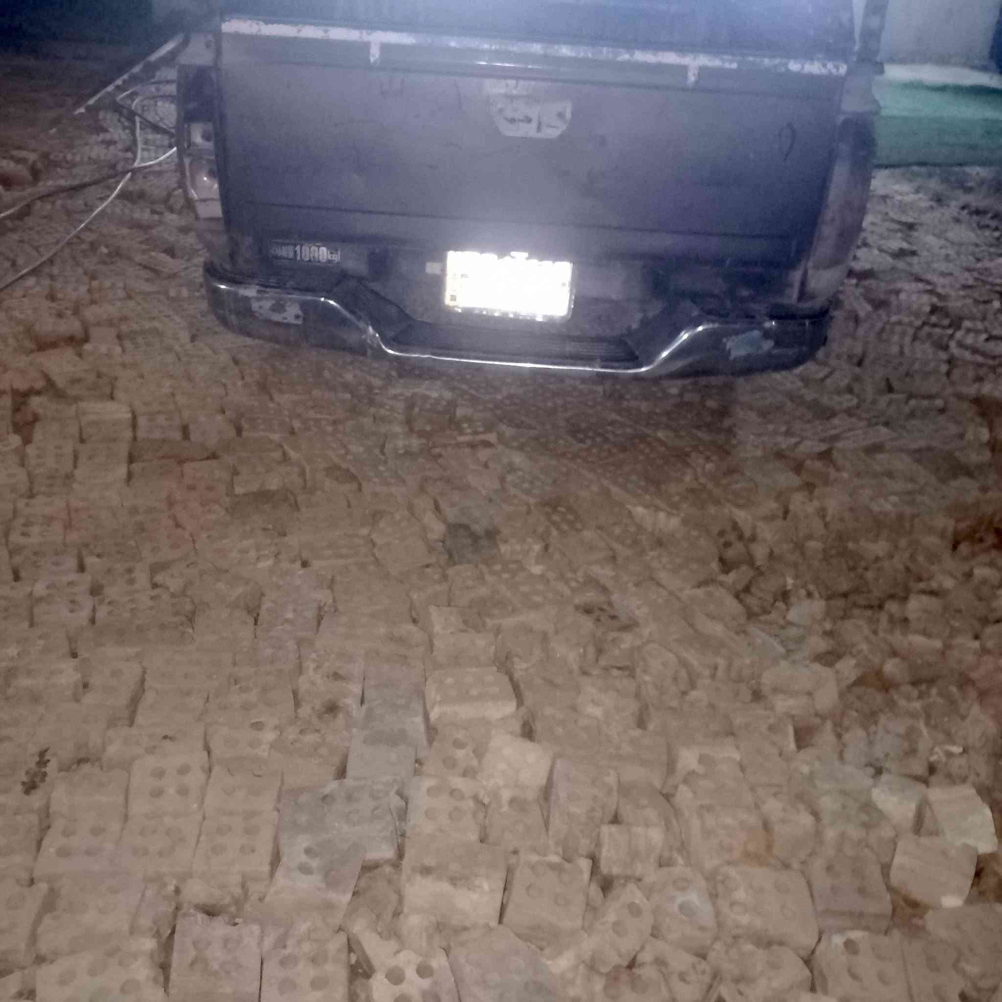 السلام عليكم نيسان مكينه نظيفه كير نظيف شاصي نظيف تخم تاير نظيف مكانها تقاطع النهروان على الخط تحويل سعر 20 وبها مجال مباشر***********

