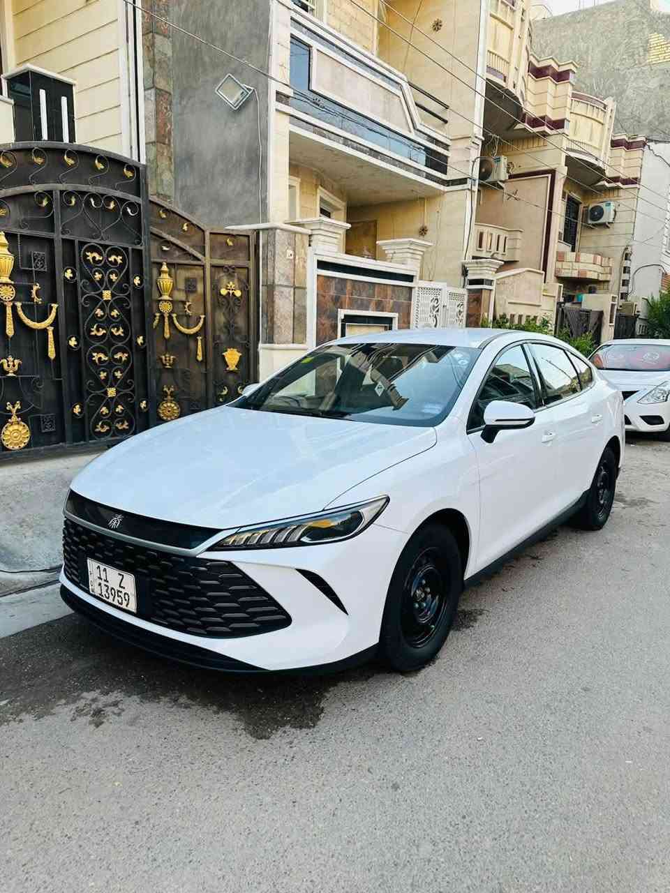 سلام عليكم للبيع بي واي دي 2025 جن بلاص كفاله عامه ما عده شخط زغير ما مبين اله تركز عليه ماشيه ١٨ الكلي وعليها ويل اسود مكاني بغداد حي الجهاد السعر 18و900 وبيها مجال للاستفسار ***********
