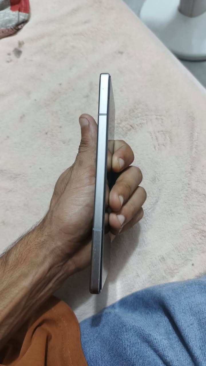 سلام عليكم جهاز Infinix NOTE 50 Proالبيع جهاز نضيف ذاكره ٢٥٦جهاز لمس يخبل سعر ٢٧٥وبي مجال أو مراوس بايفون ملاحظة لجهاز بكان شريحة ما يشتغل بس كامل ملحقات شاحنه عل ضهر هدفون كارتونه رقمي ***********واتساب فقط
