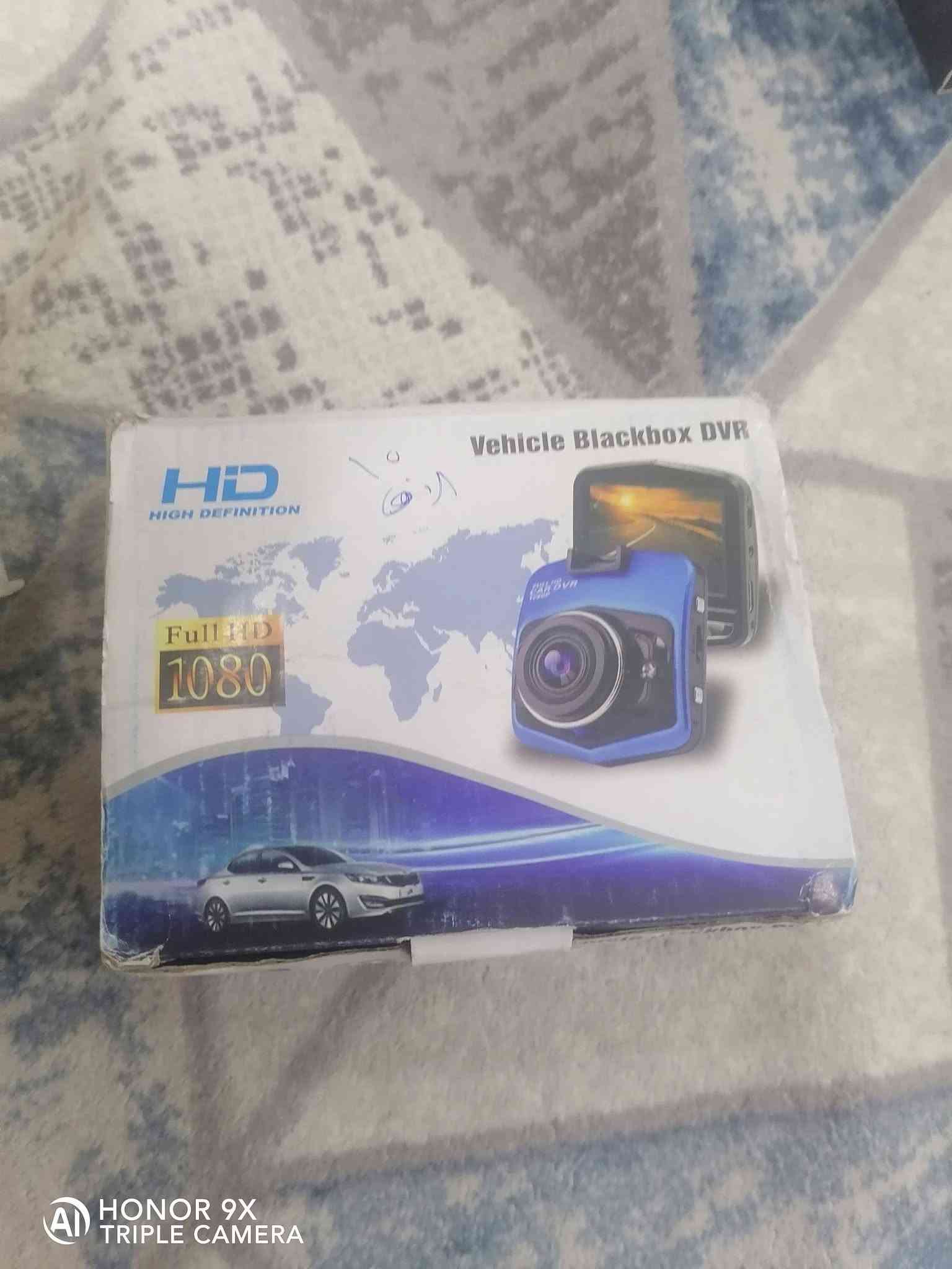 كله شغال كلمن وسعره رقمي ***********

نص مكتوب في الصور:
- AI HONOR 9X TRIPLE CAMERA
- HONOR 9X TRIPLE CAMERA
- HONOR 9X
- TRIPLE CAMERA