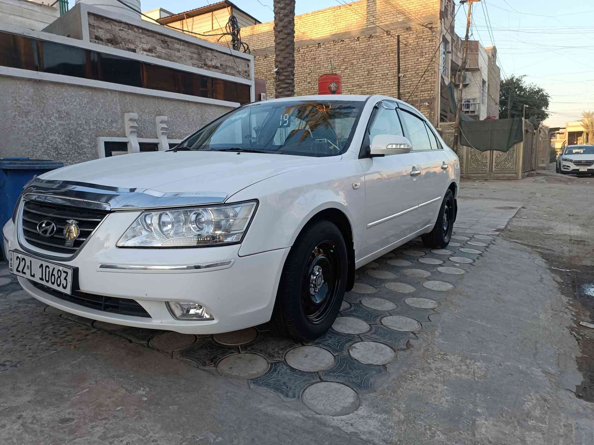 السلام عليكم سوناتا للبيع ٢٠٠٩
محرك ٢٠٠٠
كير ٤ نمر
كهربائيات على وضع الشركه من كل شي
تبريد وتدفئة شغاله 
منضومه غاز ٦٠ لتر
تخم تاير جديد 
صدر خلفي امامي جديد 
بيه صبغ بل صفاح قطع ابيع احزام 
سنويه بسم ابن عمي 
واني عندي وكالة عامه 
ابيع تحويل ماسوي وكاله ابد
السنويه نافذه بشهر ١ 
السعر ١٠٥
رقمي ***********
