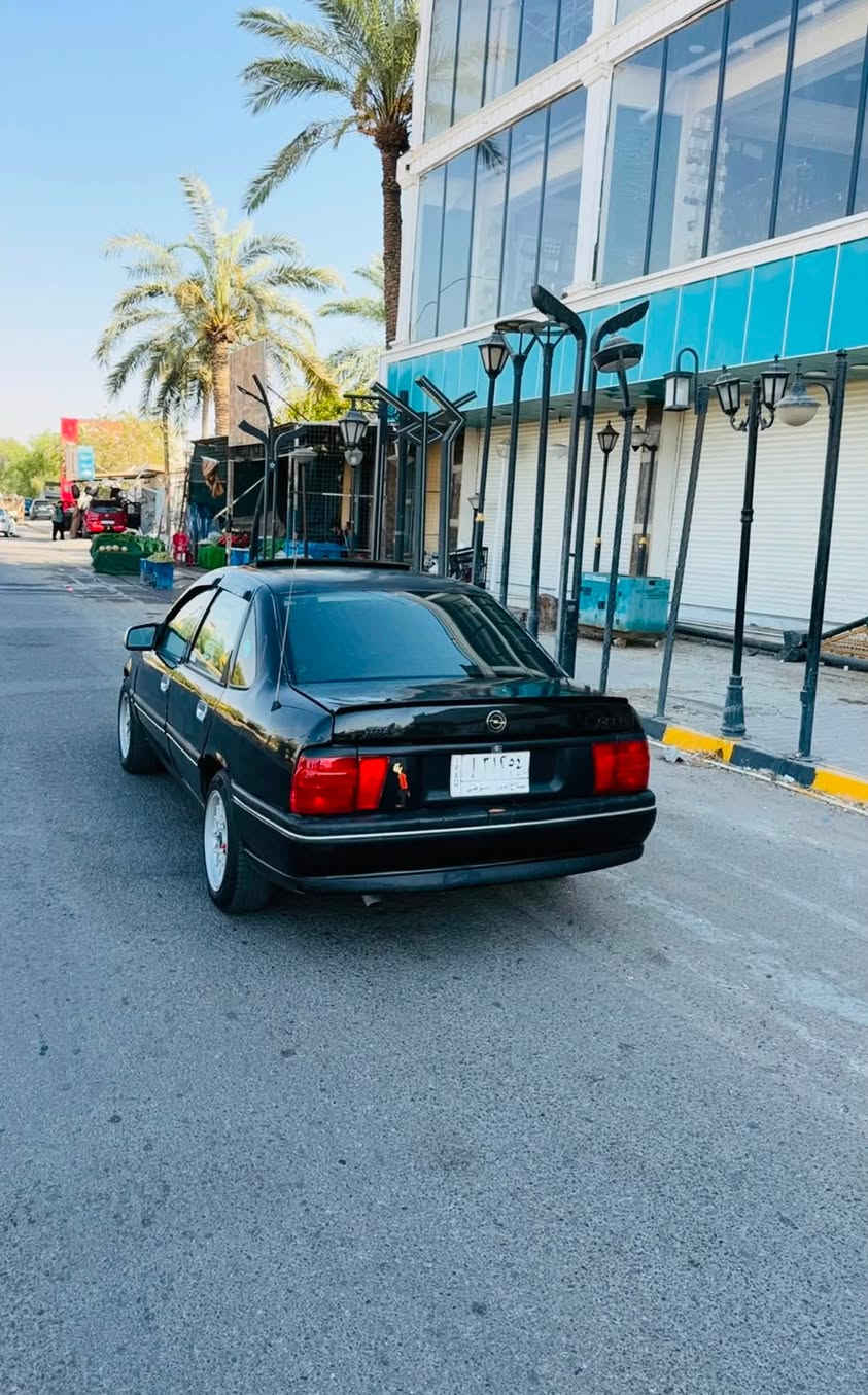 السلام عليكم فكترا حجم 20 فول اوتماتيك موديل1995 تبريد ثلج🥶بلادي كير اوتماتيك سلايت كهرباء جام كهرباء لايت زنون ويل خليه ستاد5 داخله جديد سياره ما بيه نقص جاهزه السعر النهائي 38 مكانه تكريت صبغ بيه مكانين رقم التلفون ***********
