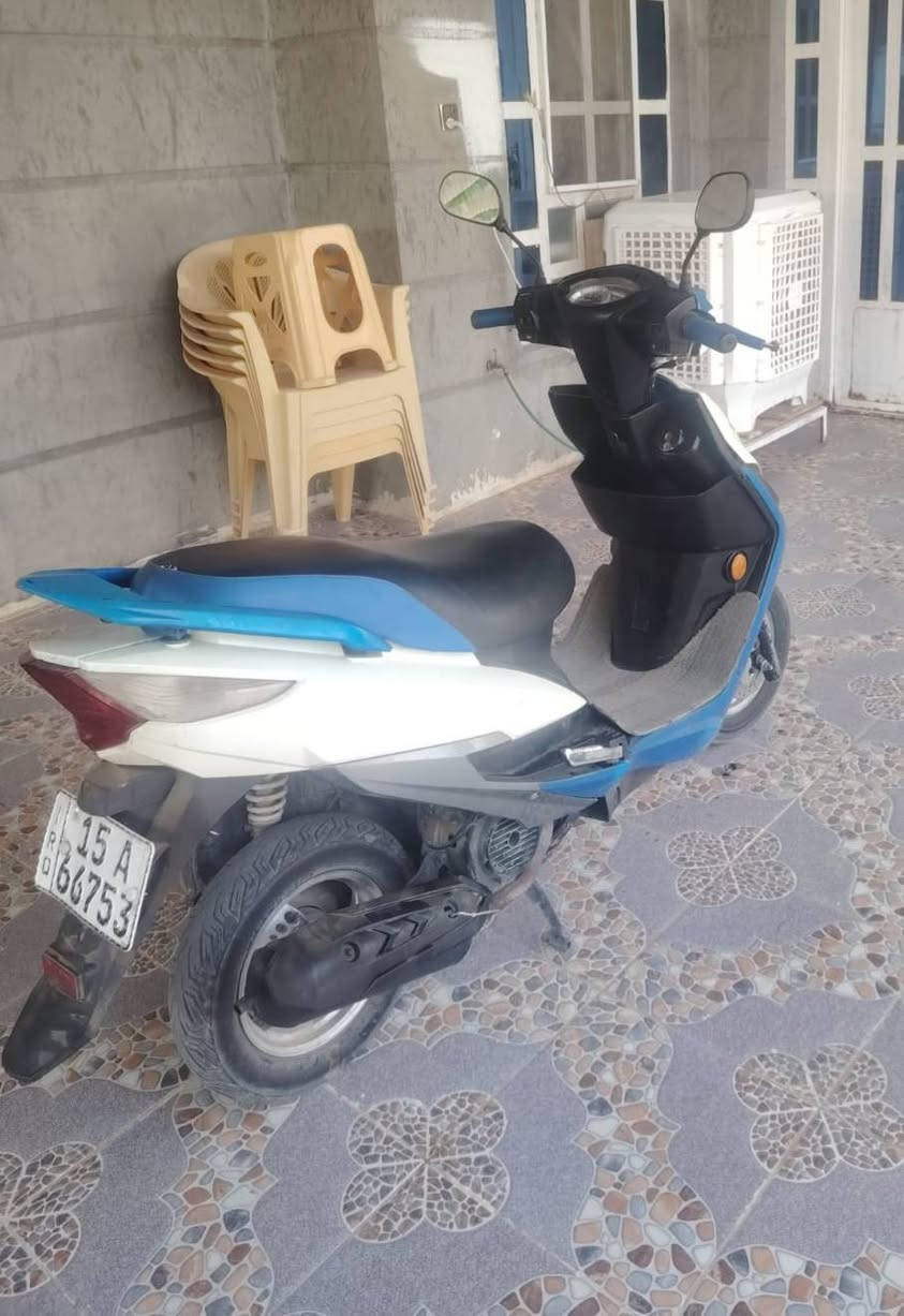 السلام عليكم دراجه للبيع دراجه رص هاوجر مسجل موديل 2020لوحات.وسنويه.سعر.٨٥٠وبيه مجال.رقم الهاتف بيه وتساب  ***********
