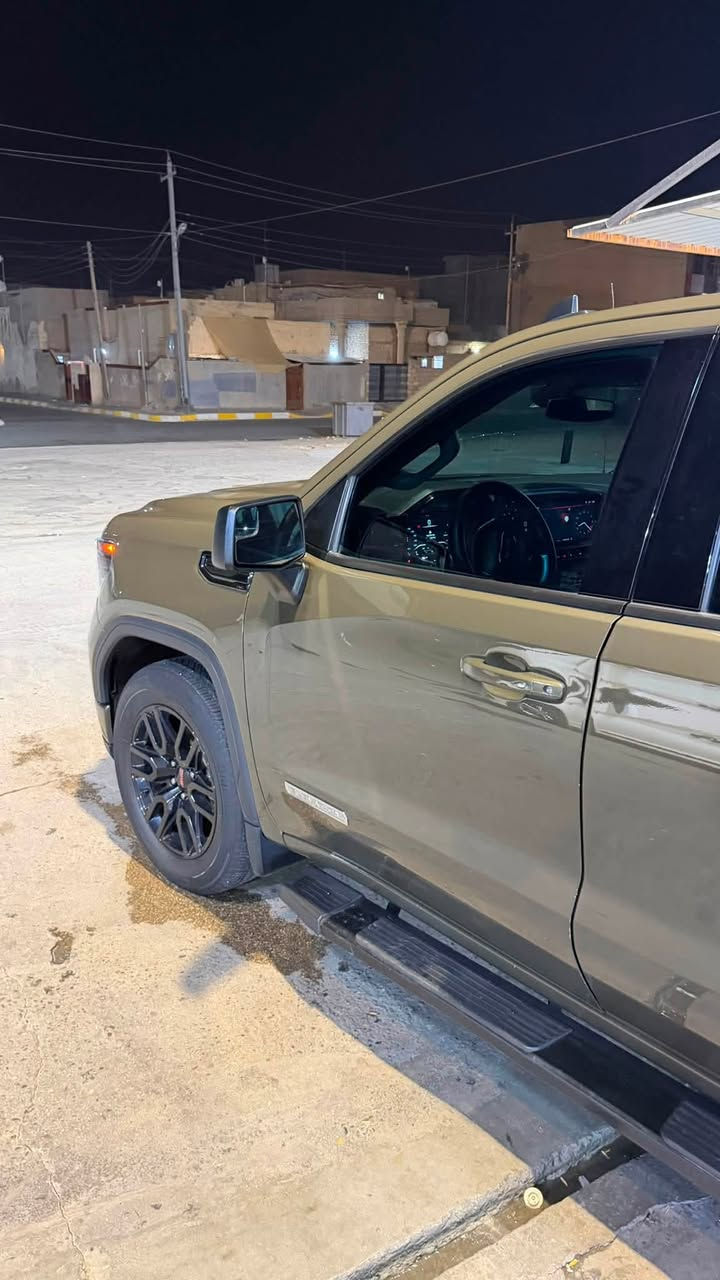 السلام عليكم 
GMC Sierra 2023
الفيشن 
لون مميز مكفوله كفالة عامة من الشخط
رقم اربيل تحويل مباشر 
فول مواصفات عده الفتحه 
نقاط عمياء
رادارات 
كامررات 
اضاءة بالبدي
بصمة + بصمات ابواب 
گير تعليك 8 نمر 
محرك 2.7 تيربو 
ماشيه 59 الف ميل 
سعرها 37 وبيها مجال
السياره جداً نظيفه واستخدام نظيف وكلين تايتل لون مميز
مكاني بغداد 
***********
