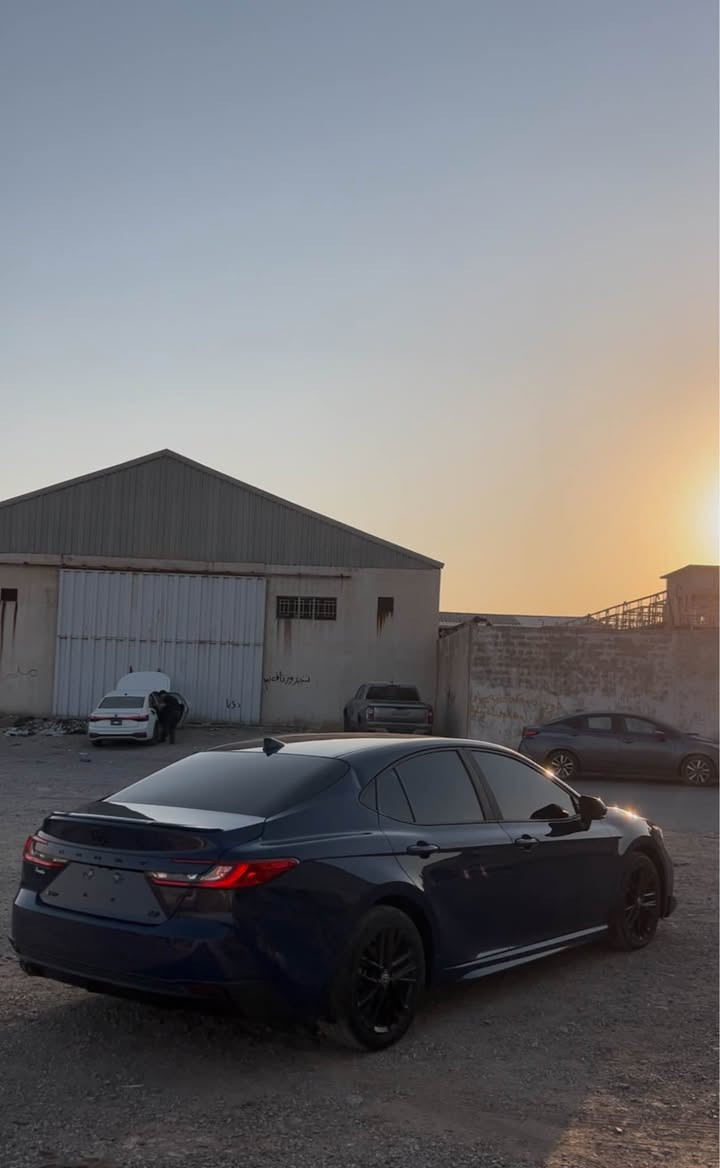 تيوتا كامري 2025 SE HEV 
سعر بلاش 💸😱 183$ ورقه و بها مجال قليل 
مواصفات 
بصمه 
بريك بصمه 
شاشه كبير 
رادار 
حساس 
بابين بصمه 
نضام اكو و نورمال و سبورتي و HEV 
كشن كهرباي 
كشن جلد 
شحن وايرليس 
و بعد مواصفات هوايه 
ضرر: فقط بنيد صبغ بدون دواخل ارباك ستيرن  راجع سيستم شركه 
مكان : عقره 
رقم موبايل : ***********
واتساب ⬅️ *********** اكر, نينوى
