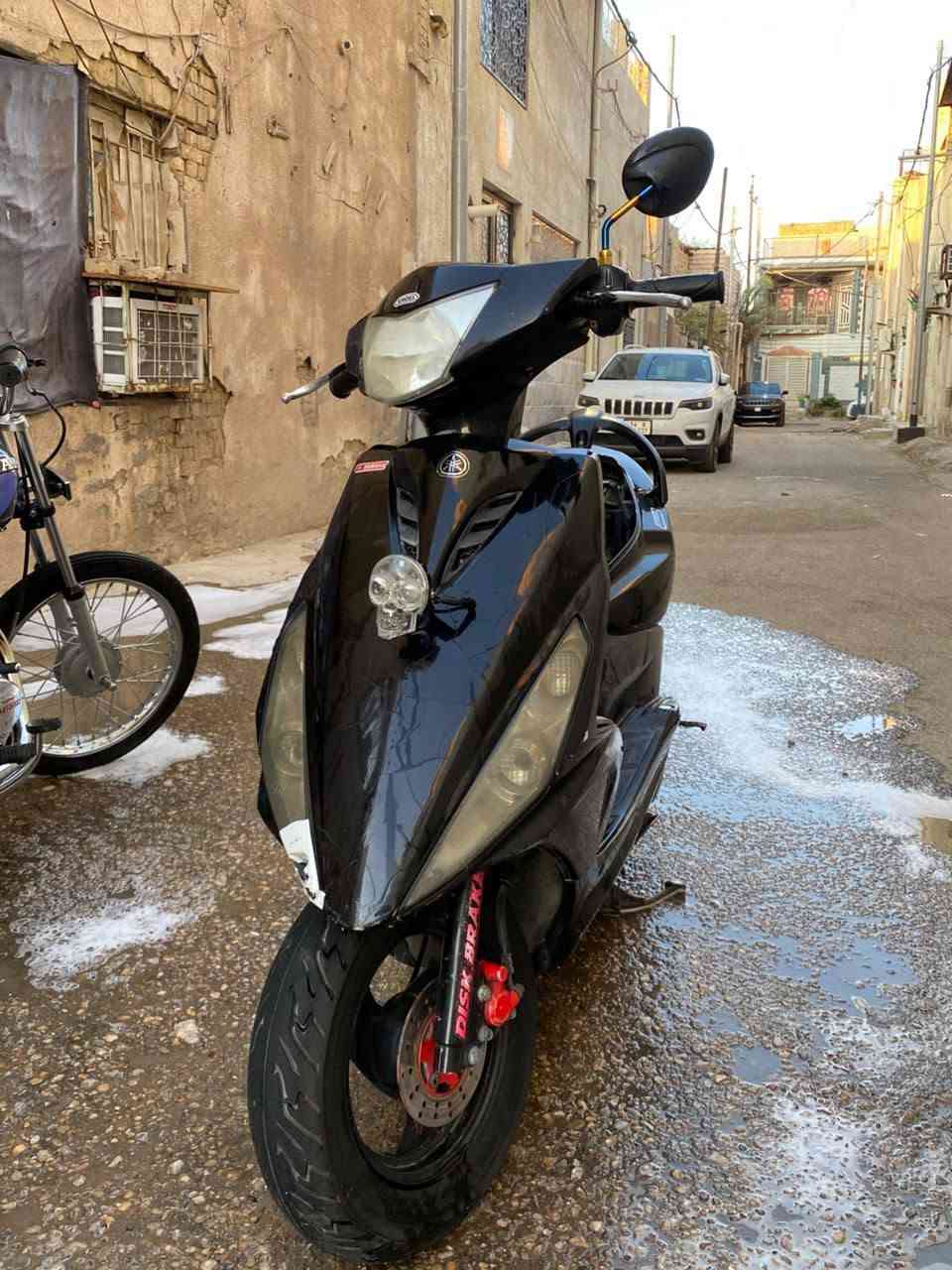 لسلام عليكم شباب ماكس لبيع الدراجه مفتوحه فقط الدراجه أوراق نضيفه ما صاره اهوي من طلعت من الوكيل السعر 450 وبيه مجال وهاذه راقمي ***********

